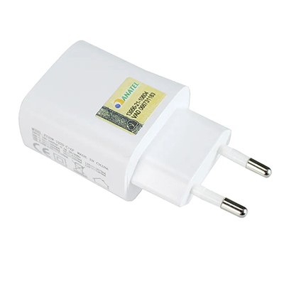 Carregador quick charger At 20W USB-C c/ cabo 8 pinos 1,5m smartphone